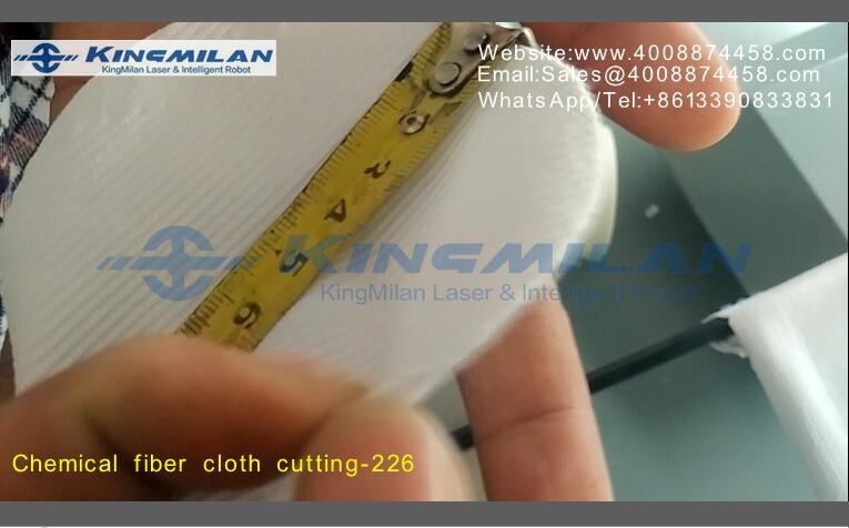 布料激光切割_布料激光切割機_化纖布料激光切割機_化纖布料CO2激光切割機
